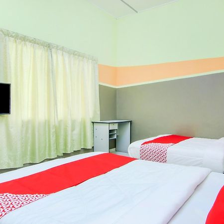 Tangkak Mawadahh Inn Stay Exterior photo