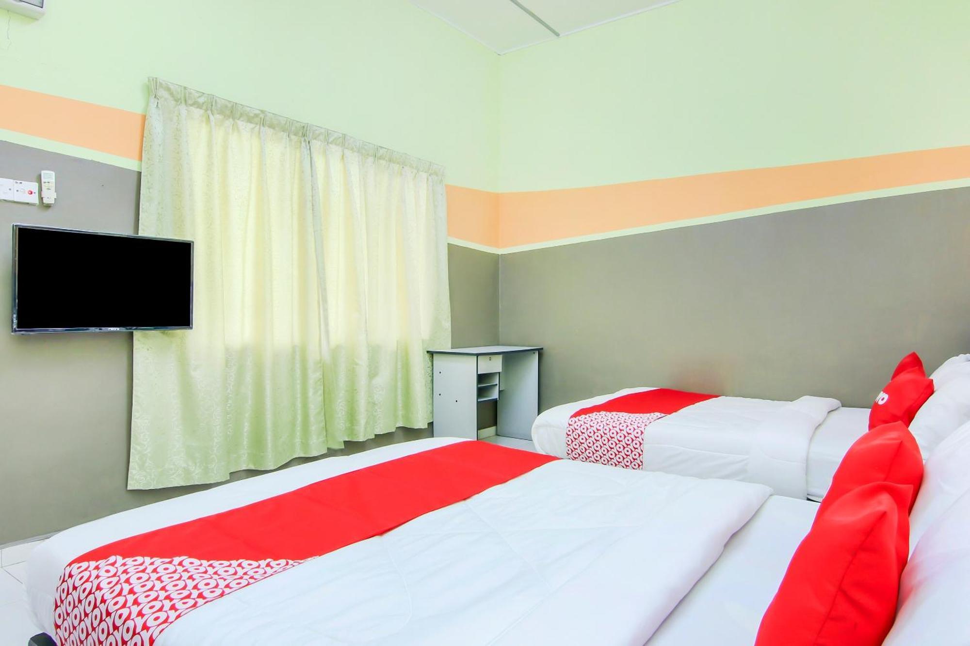 Tangkak Mawadahh Inn Stay Exterior photo